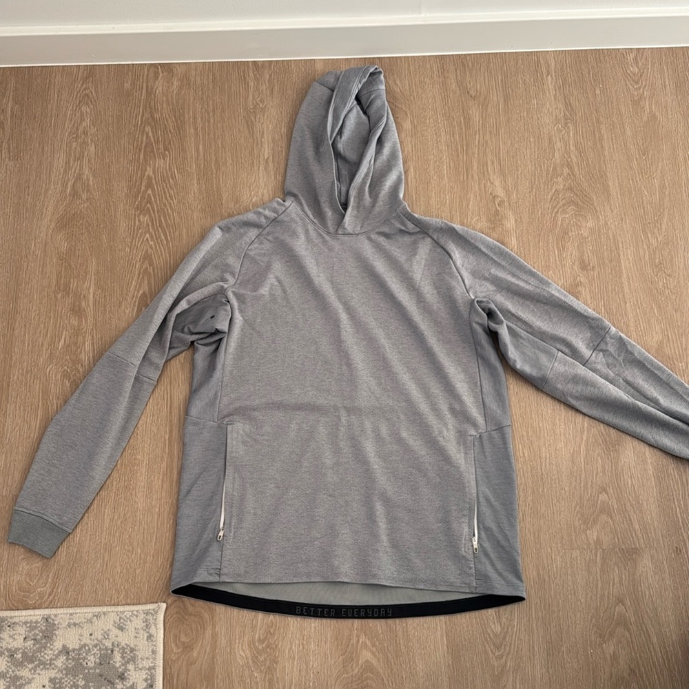 Men's Lulu lemon sweatshirt